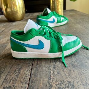 Jordan Low 1 Lucky Green, like new, worn once